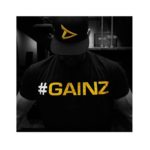 Dedicated Nutrition T-Shirt "#gainz"